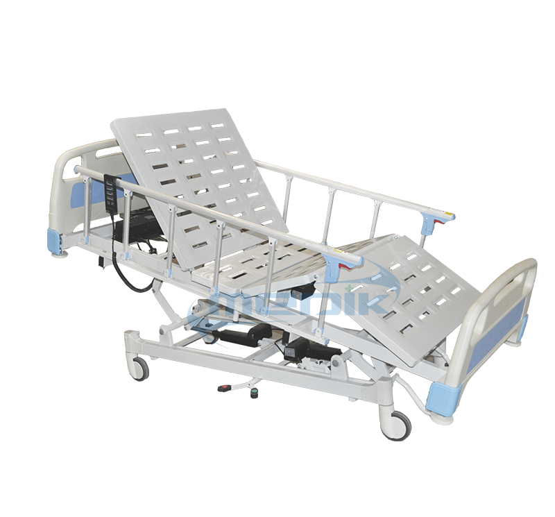 Electric hospital bed with central locking steer function